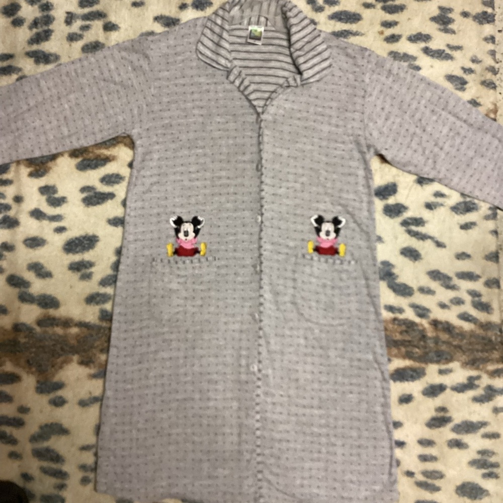 DISNEY MICKEY UNLIMITED NIGHT GOWN.
